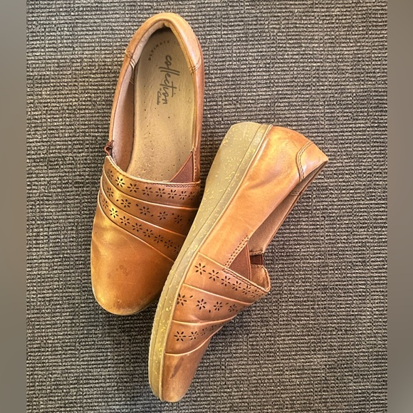 Clarks Collection Leather Loafers - Picture 2 of 7